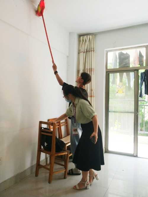 清理卫生死角，对蚊虫无需客气.jpg
